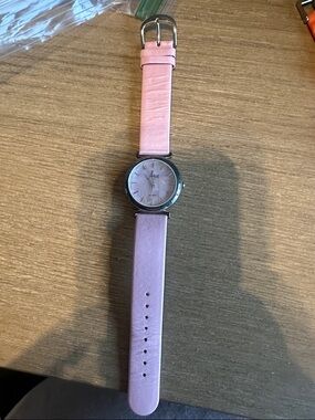 Pink Leather Strap Wristwatch with Round Silver Case